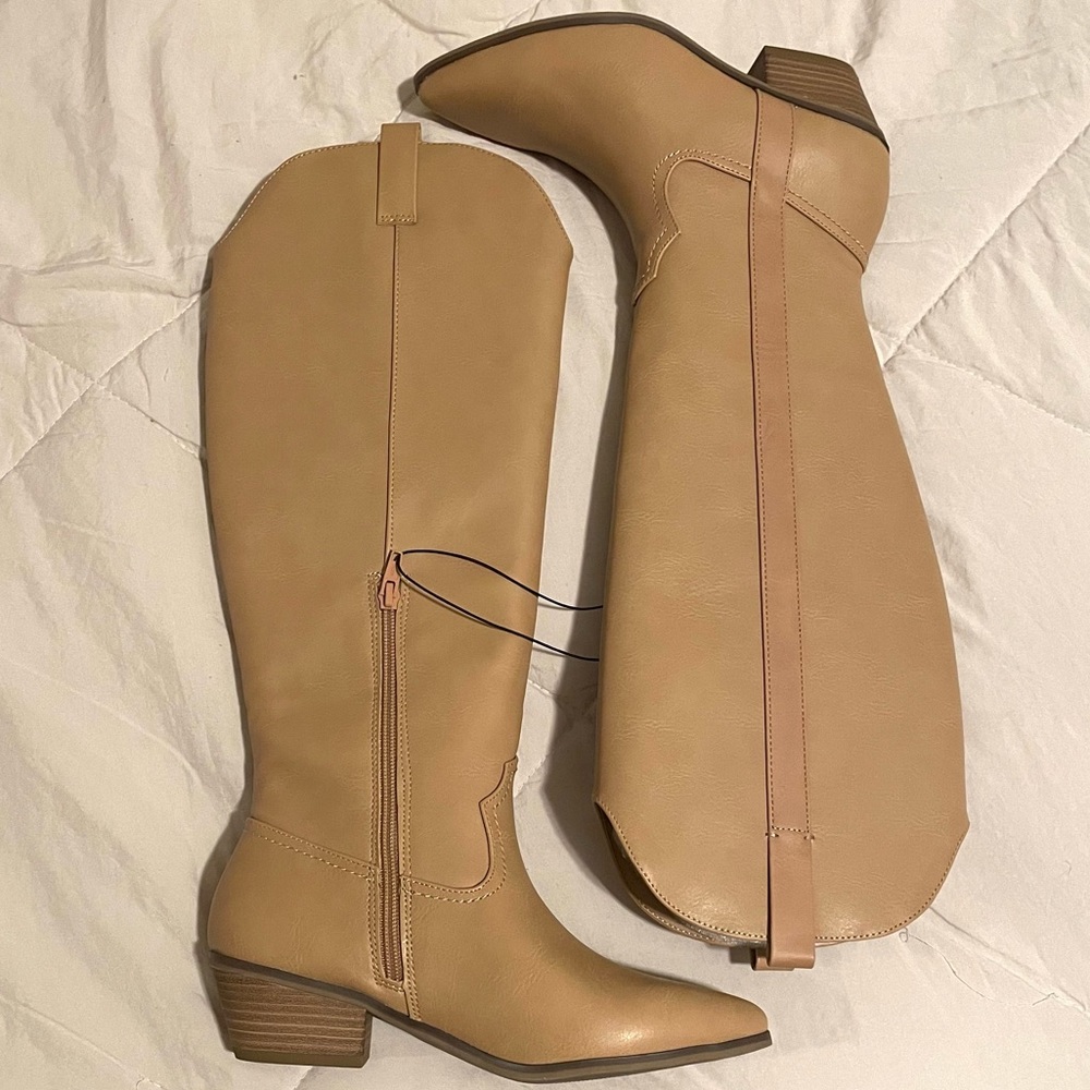 Universal Thread Boots